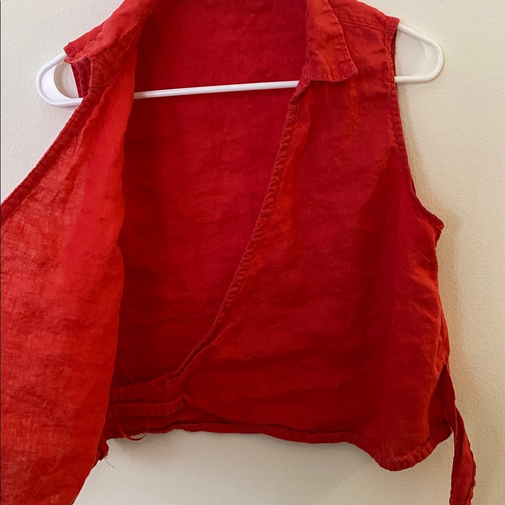 100% Linen Cynthia Rowley Red Sleeveless Wrap Top with Side Tie - Picture 4 of 9